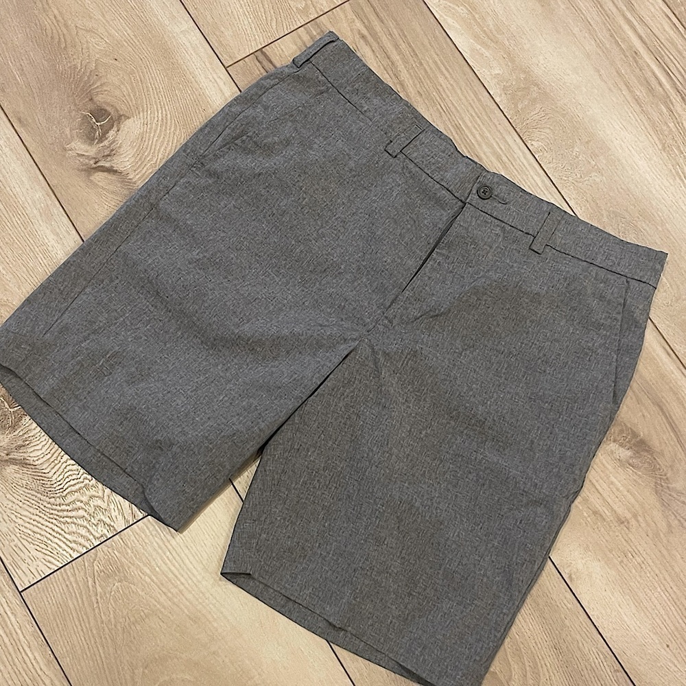 Men’s PGA Tour brand shorts